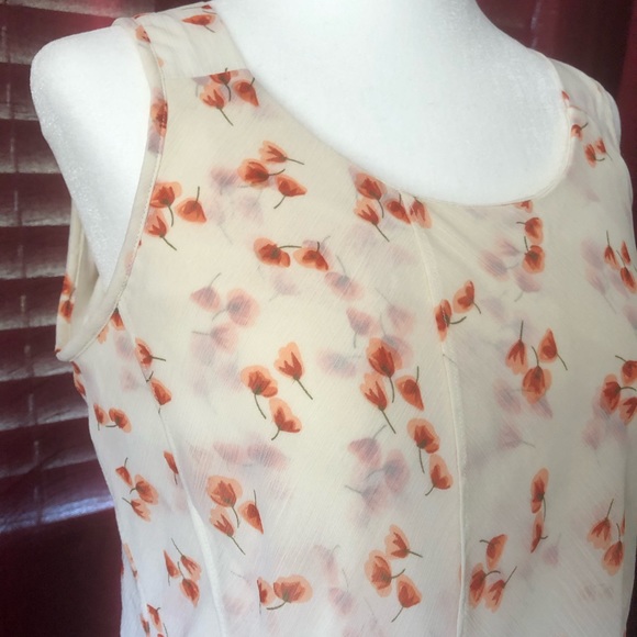 Ricki’s Floral Top - Picture 2 of 3